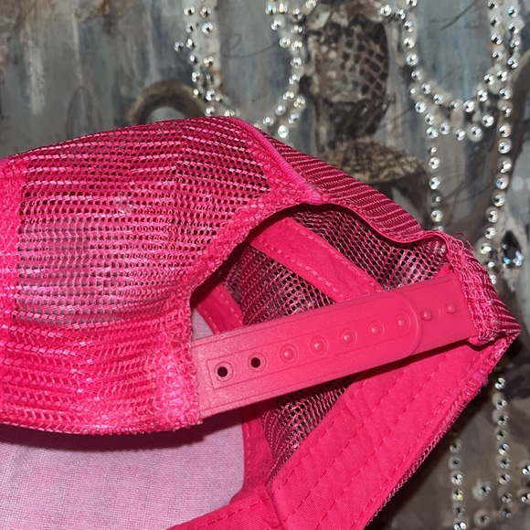 π«¦πβ’ π§π»ββοΈ Juicy Couture x Oh-So-Specialβ¦Vibesπ§π»ββοΈβ’ππ - Picture 5 of 8